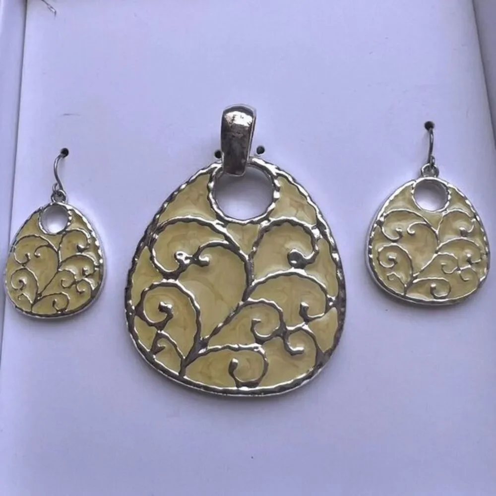 Set of 2 Pendant and Earrings Set Silver-tone‎ Yellow Enamel